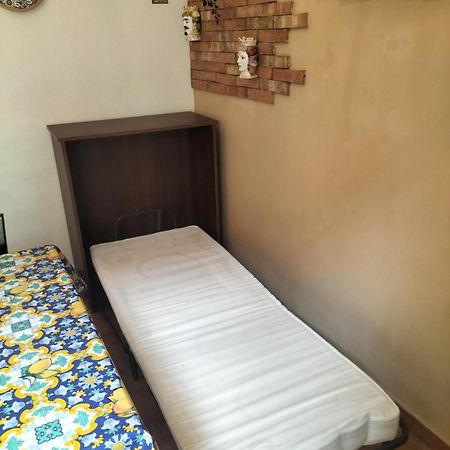 Ferienwohnung Casa D'Amici CTA Exterior foto